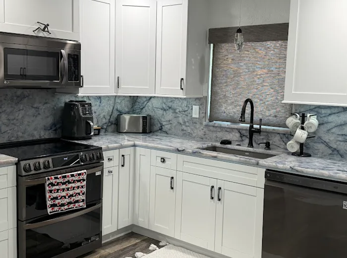 Modern kitchen deep cleaned by Above & Beyond